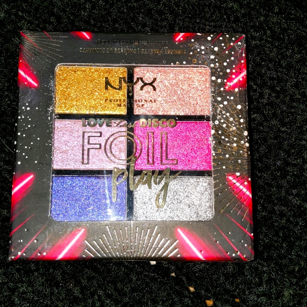 NYX Love, Lust, Disco Foil Play Eyeshadow